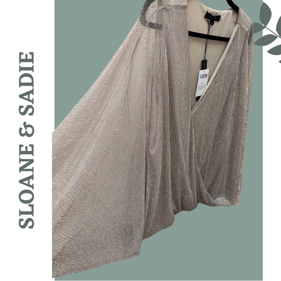 🛍️3/$40 Sloane & Sadie Champagne Pink Butterfly Wing Top Faux Wrap Metallic 3X - Picture 3 of 7